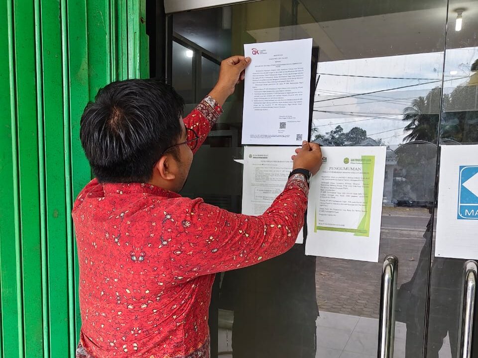 OJK Cabut Izin BPR